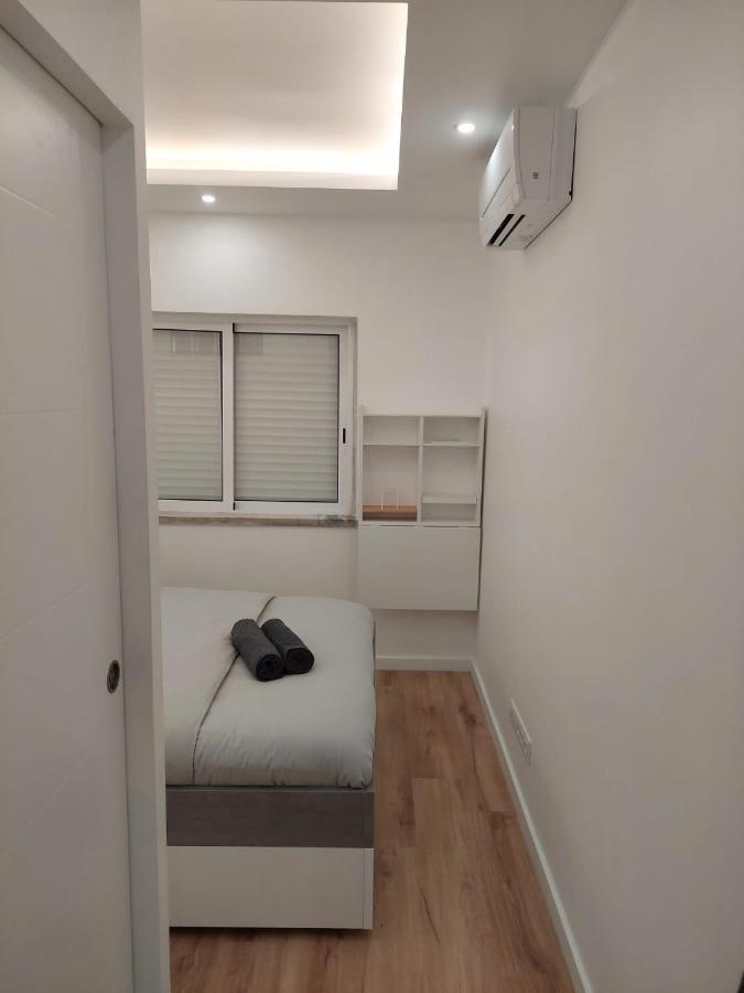 אלמאדה Lisbon South Bay Rooms מראה חיצוני תמונה