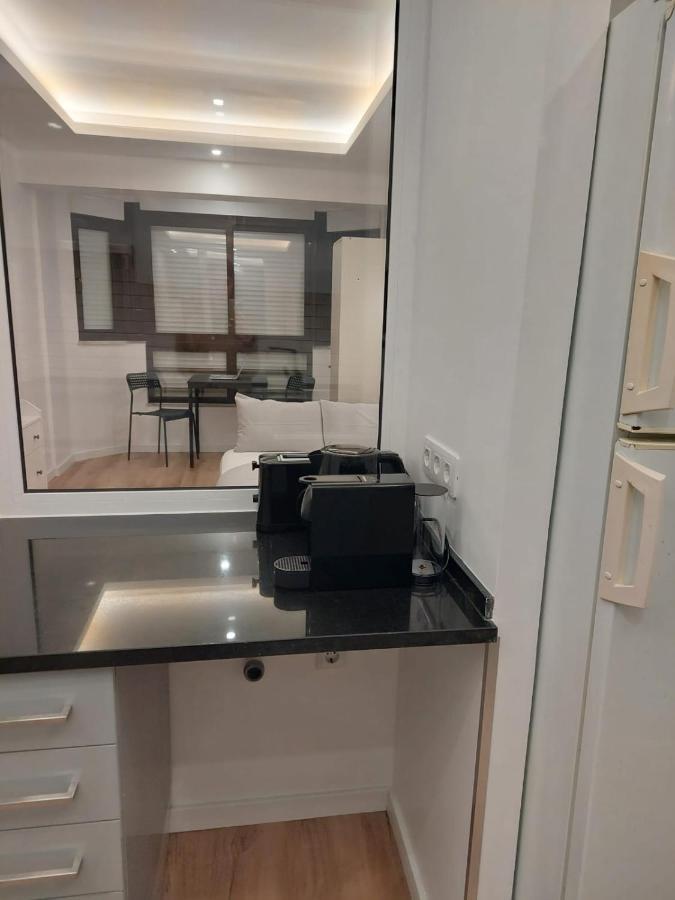 אלמאדה Lisbon South Bay Rooms מראה חיצוני תמונה