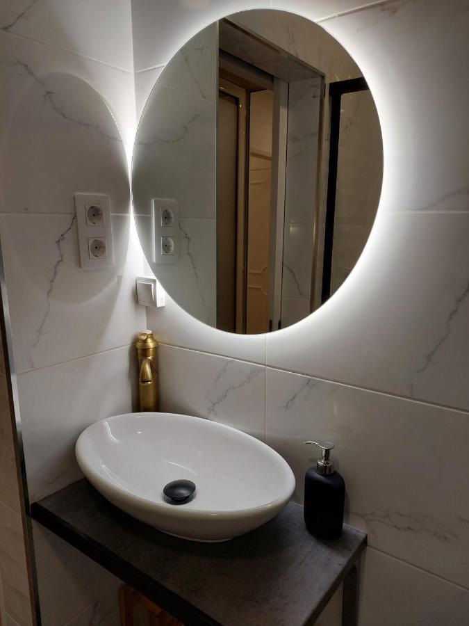 אלמאדה Lisbon South Bay Rooms מראה חיצוני תמונה