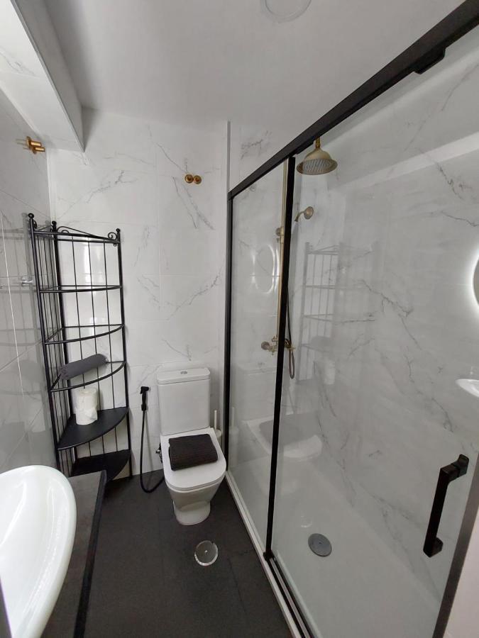 אלמאדה Lisbon South Bay Rooms מראה חיצוני תמונה