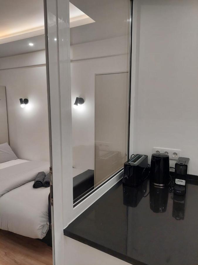 אלמאדה Lisbon South Bay Rooms מראה חיצוני תמונה
